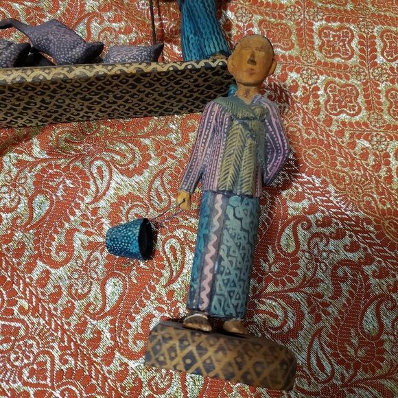 Bundle of Couple Figurine Souvenirs from Diff. Countries - Picture 7 of 13